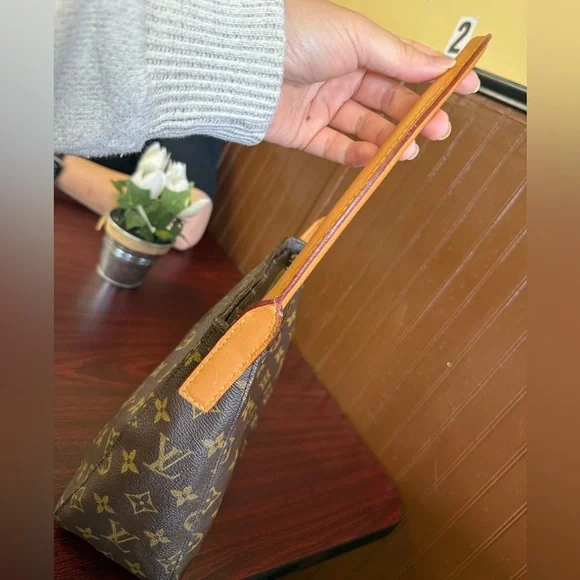 Louis Vuitton Monogram Canvas Shoulder Bag in Brown - Picture 11 of 16